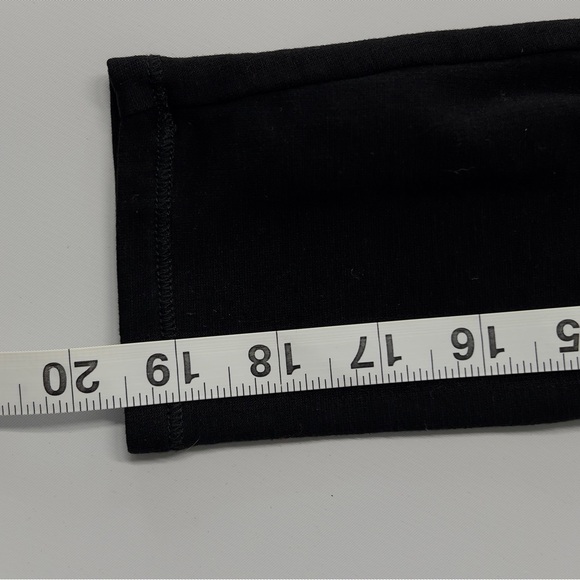 Eileen Fisher Closet Staple long Sleeve Black Lightweight High Low XS Sweater - Picture 4 of 10